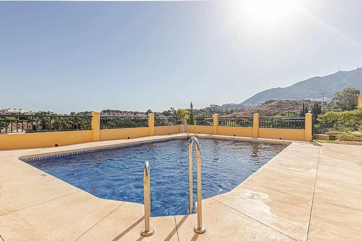 797 Holiday Rentals - Moderno Piso Para 5 Con Hermosas Vistas Benalmádena Exterior foto